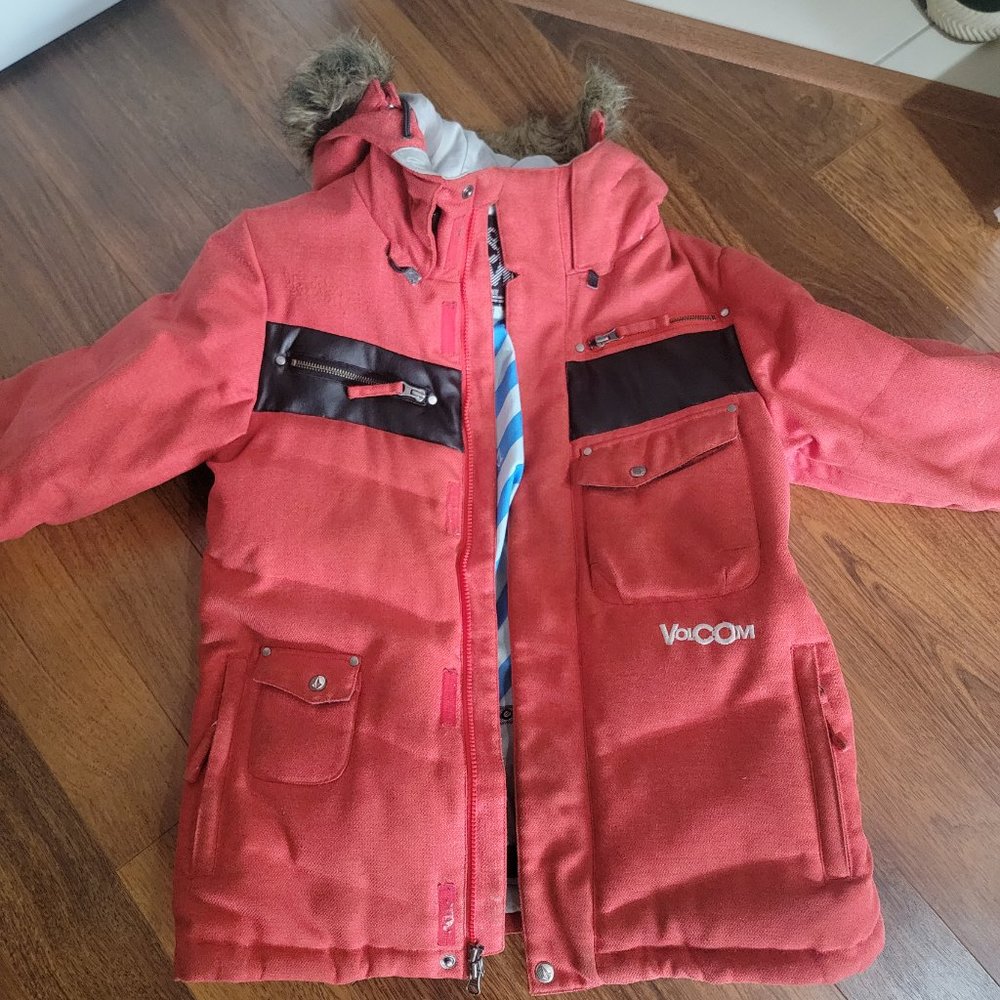 Volcom, High Performance Snowboard Jacket, Red with Leather Trim & Hood, Size M